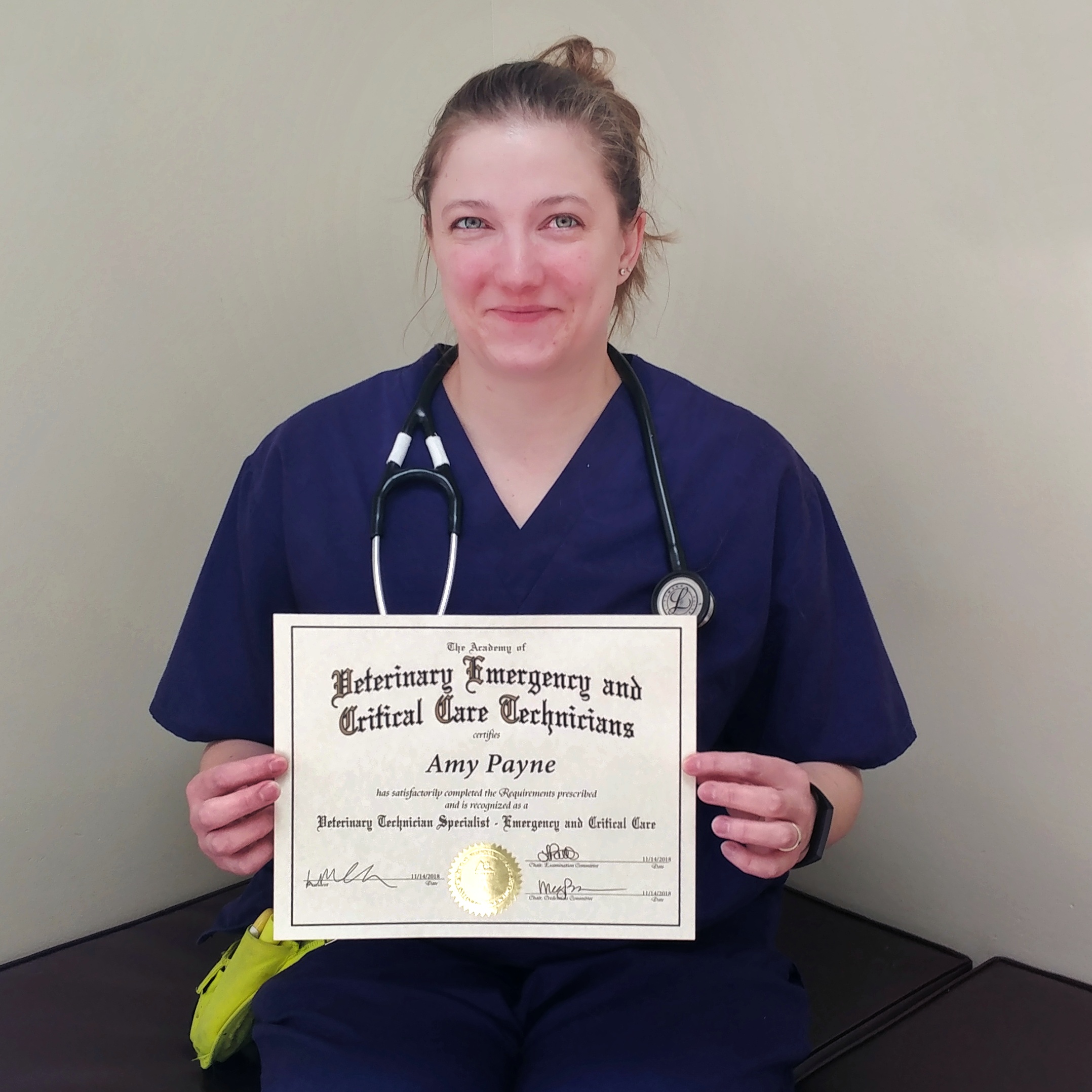 VREC Technician Earns VTS(EEC) Certification - Veterinary Referral and  Emergency Center